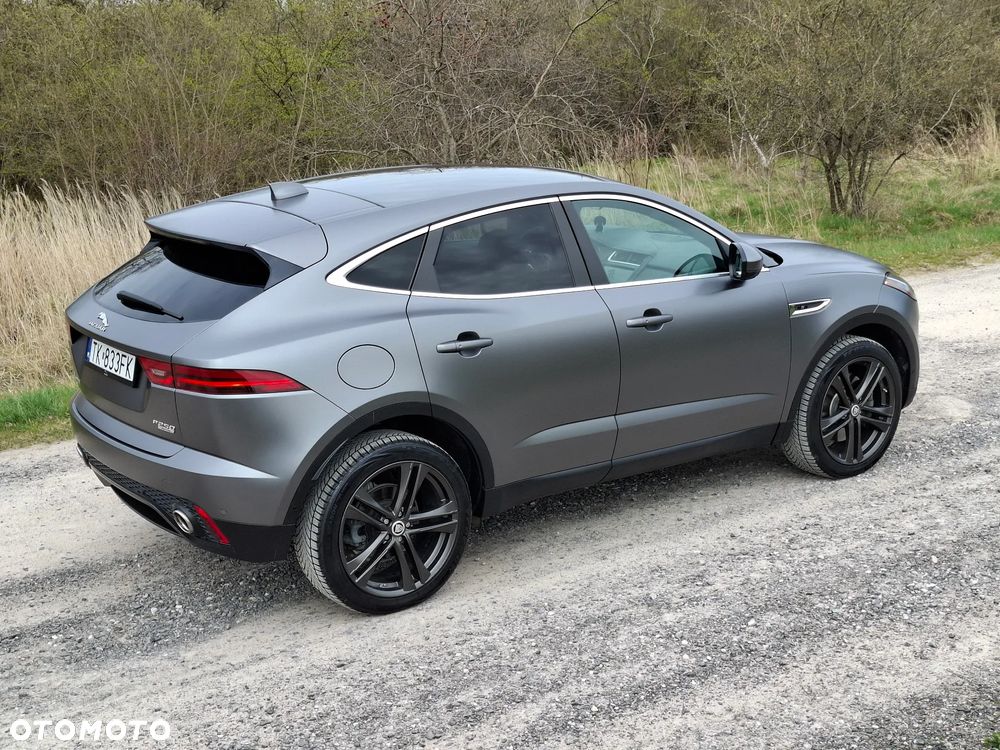 Jaguar E-Pace P250 AWD R-Dynamic S - 7