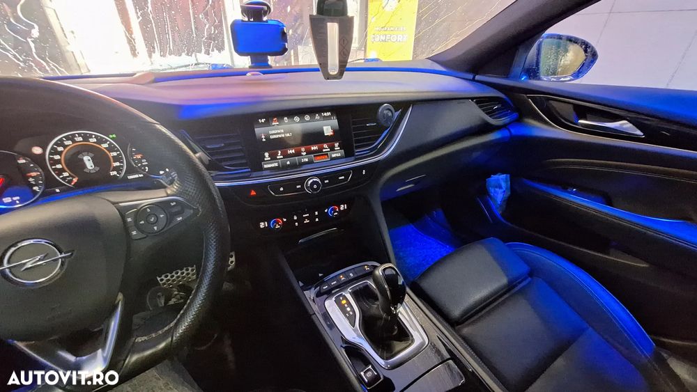 Opel Insignia 2.0 Automatik Business Innovation - 26