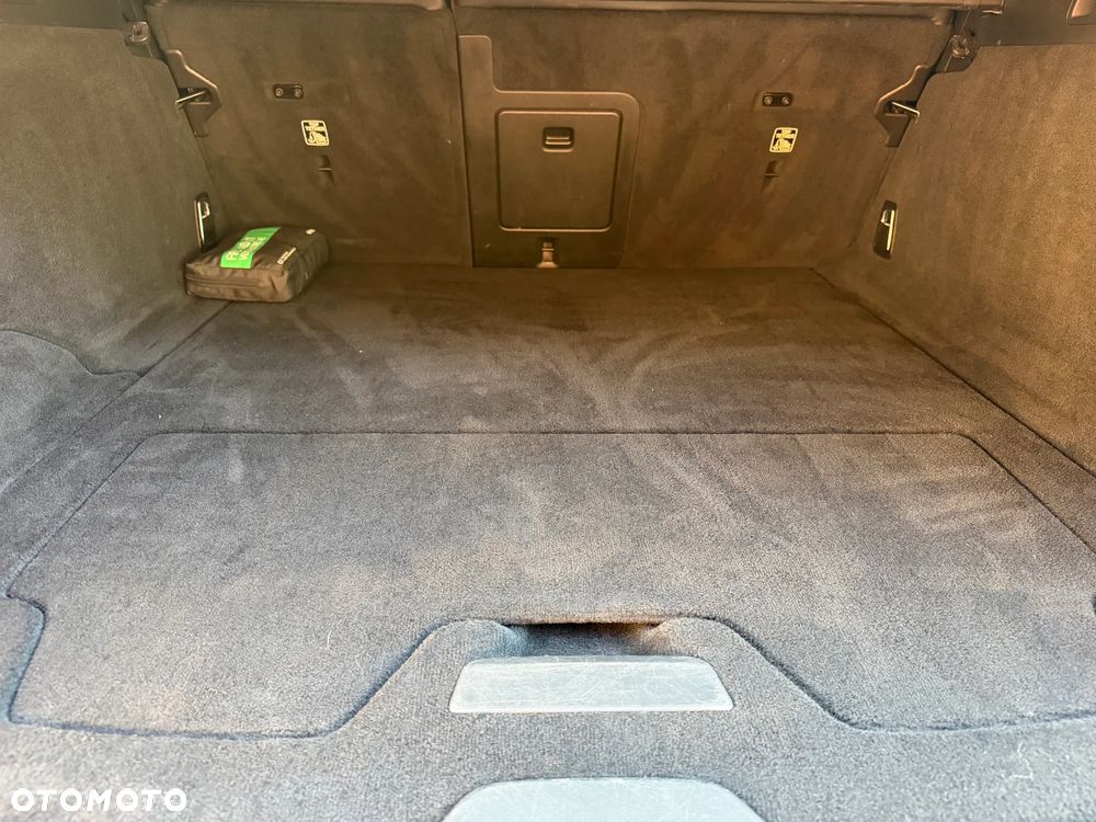 Volvo V90 Cross Country - 16