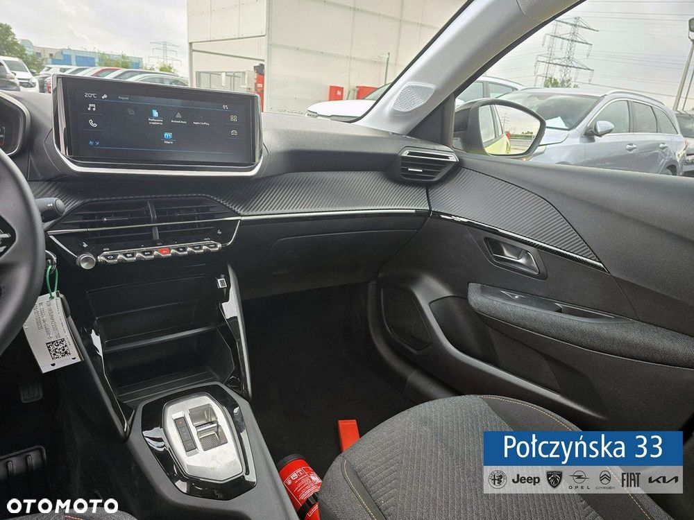 Peugeot 208 - 29