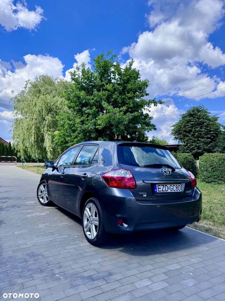 Toyota Auris - 8