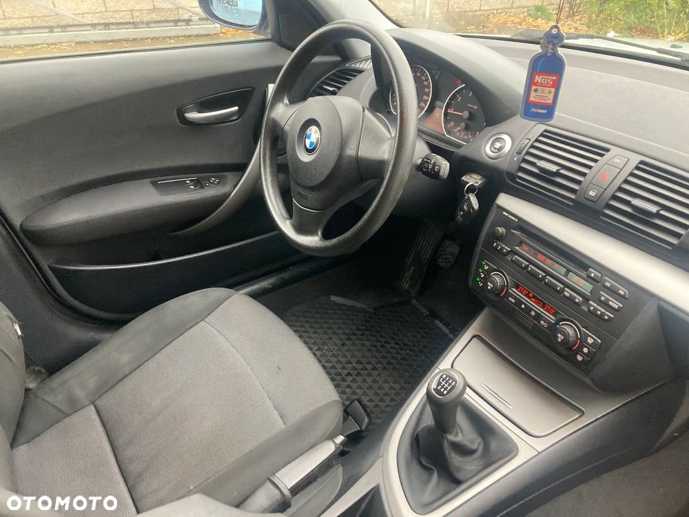 BMW Seria 1 118i - 8