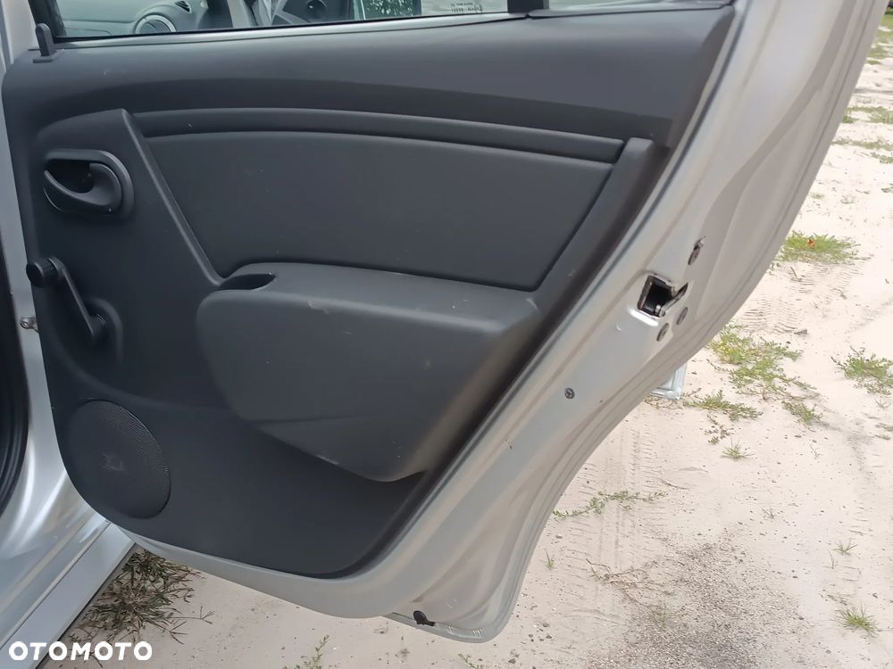Dacia Sandero Stepway 1.6 - 11