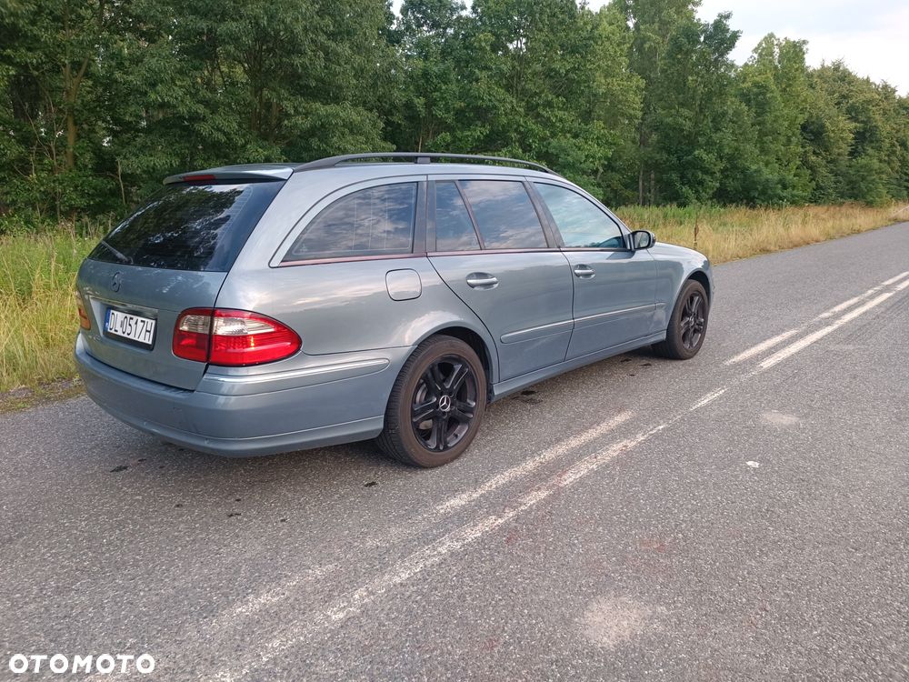 Mercedes-Benz Klasa E - 9