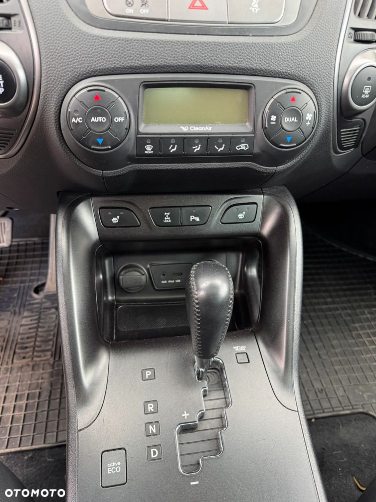 Hyundai ix35 2.0 CRDi Premium 4WD - 24