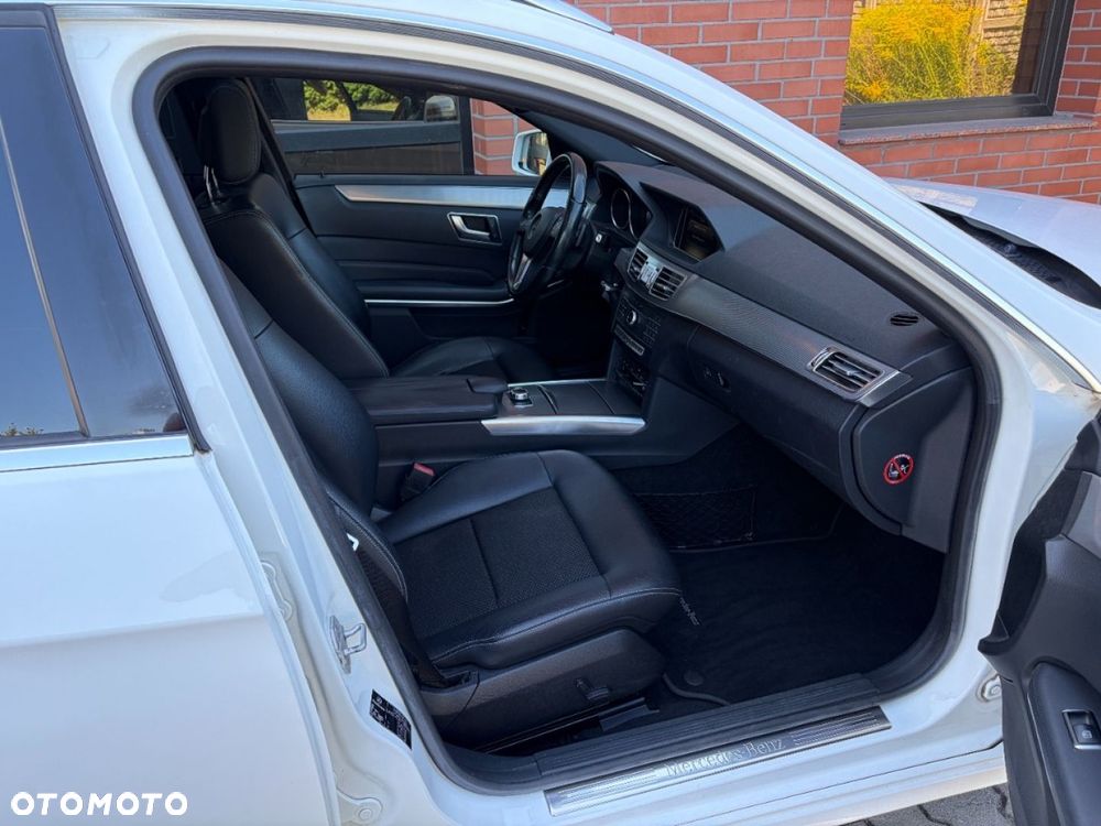 Mercedes-Benz Klasa E 250 CDI 7G-TRONIC Elegance - 13