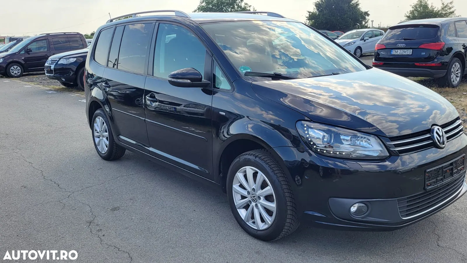 Volkswagen Touran - 2