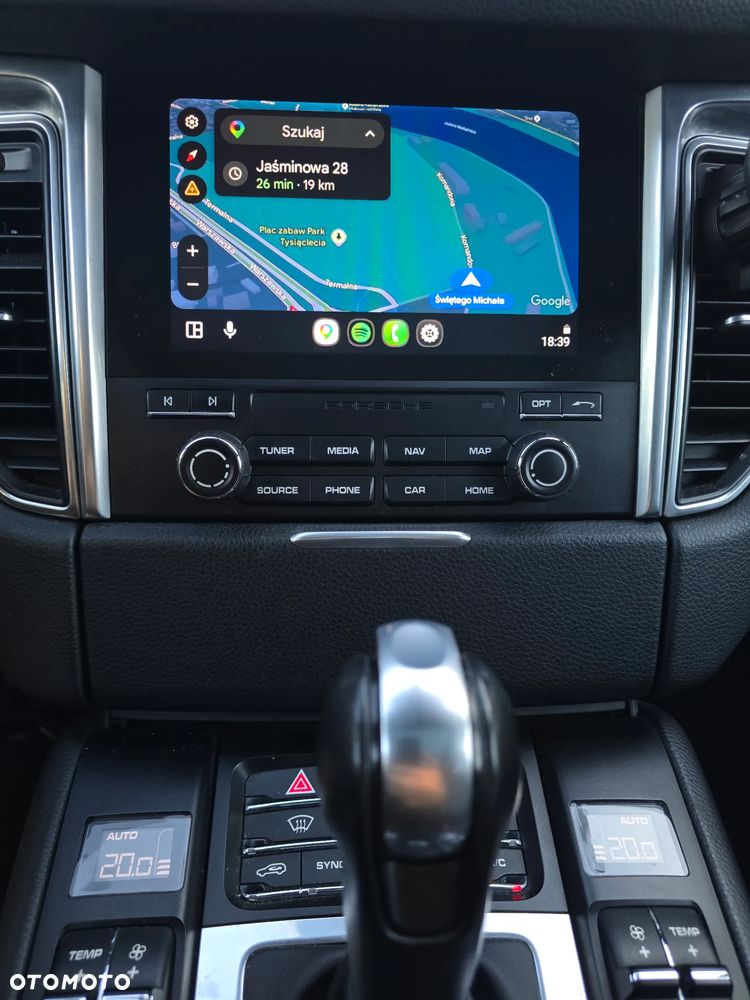 Porsche Macan S - 18
