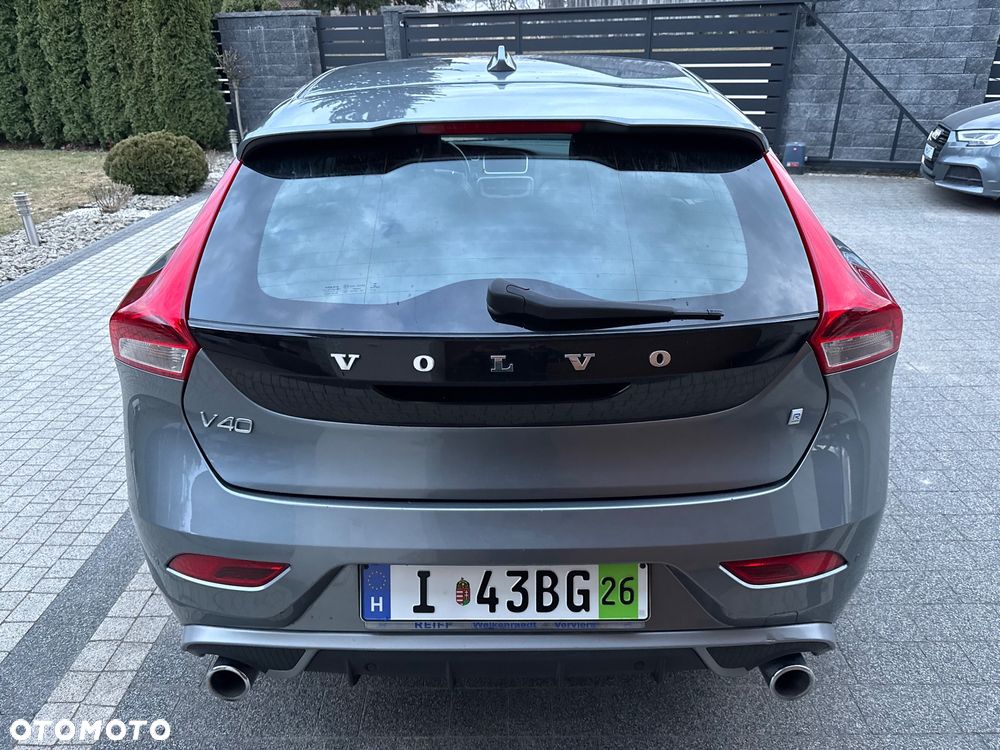 Volvo V40 D3 Geartronic RDesign - 13