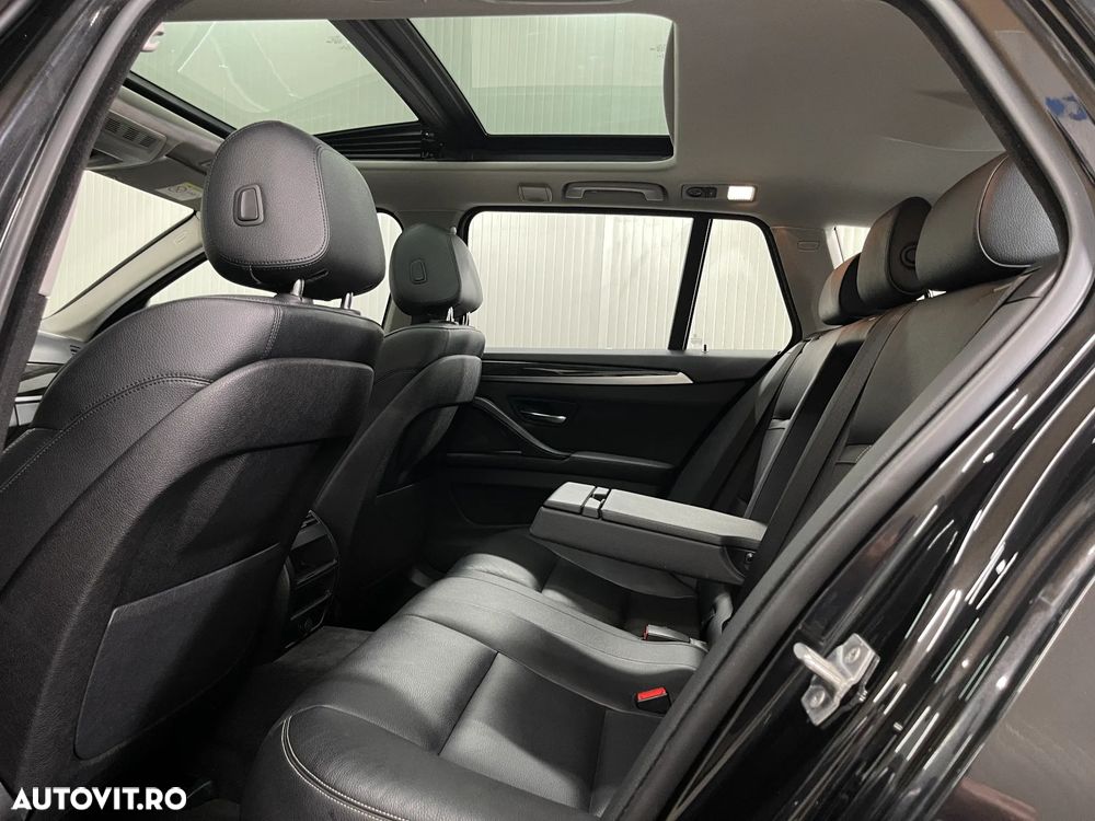 BMW Seria 5 525d Aut. Luxury Line - 13