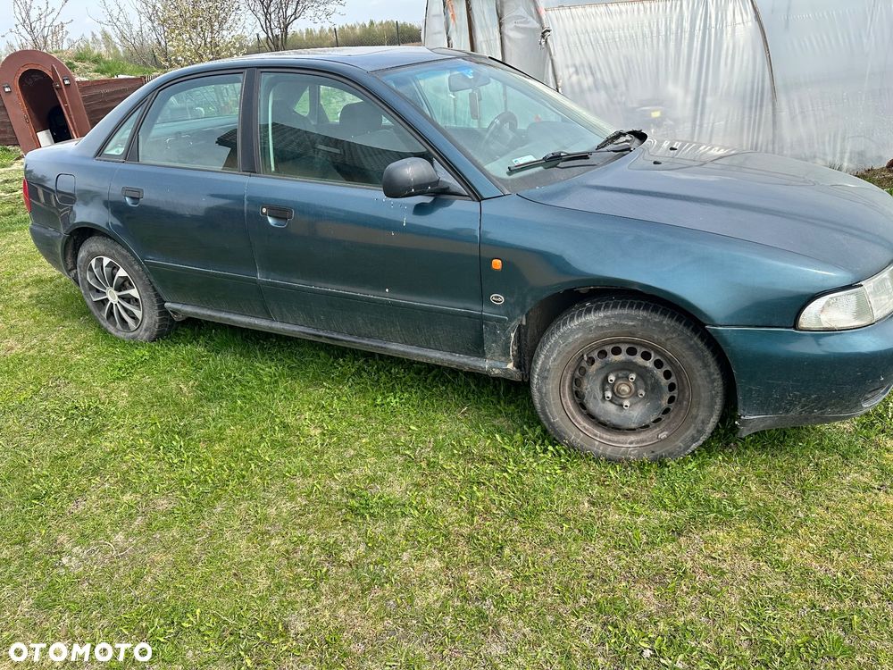 Audi A4 Limousine