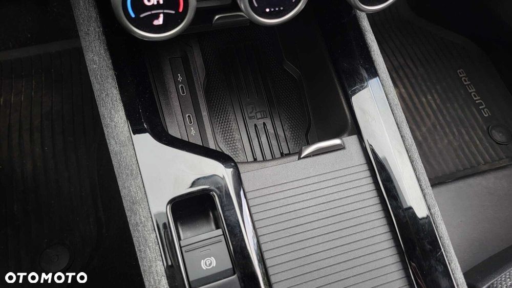 Skoda Superb - 27