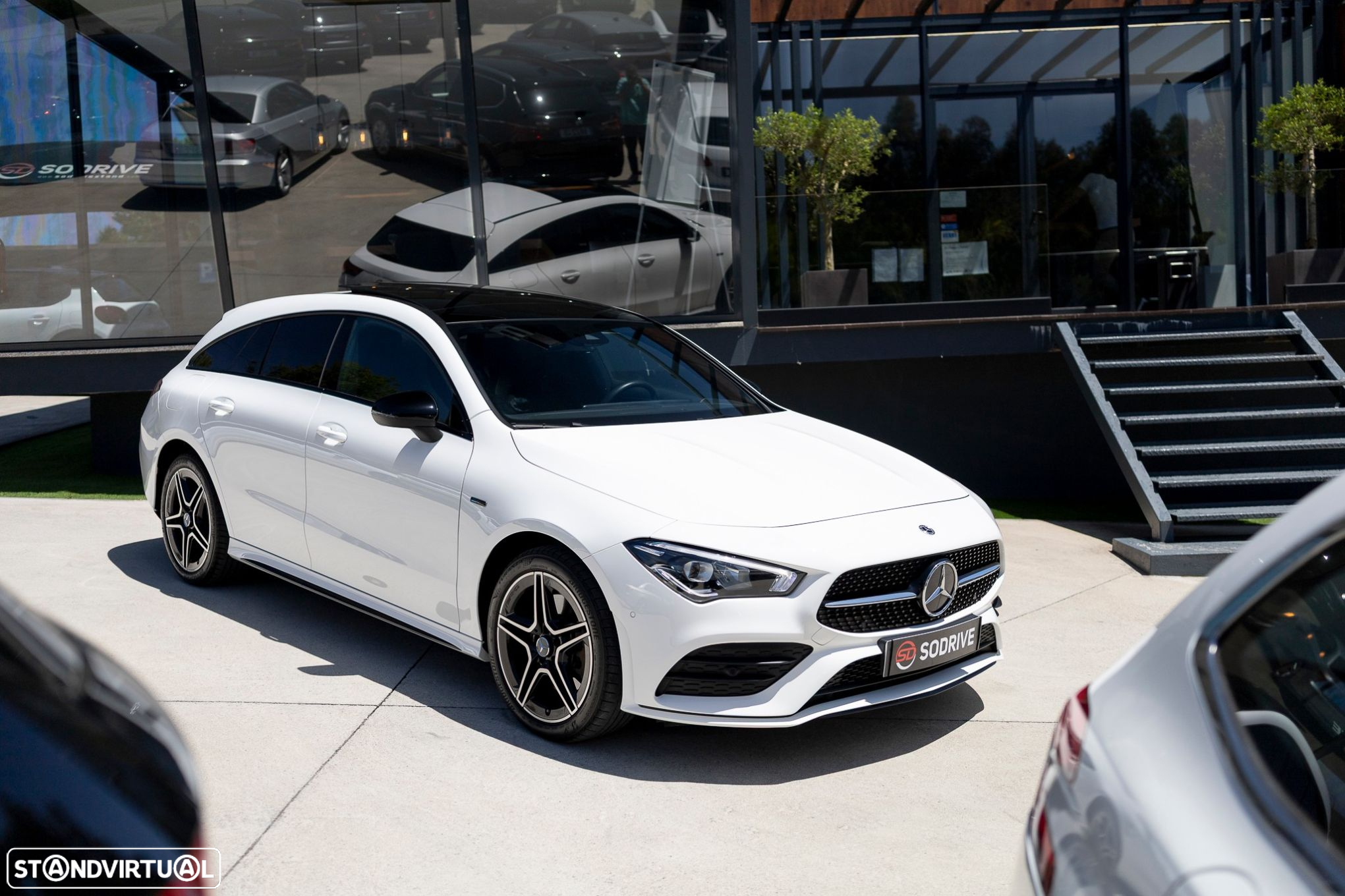 Mercedes-Benz CLA 250 e Shooting Brake AMG Line - 5