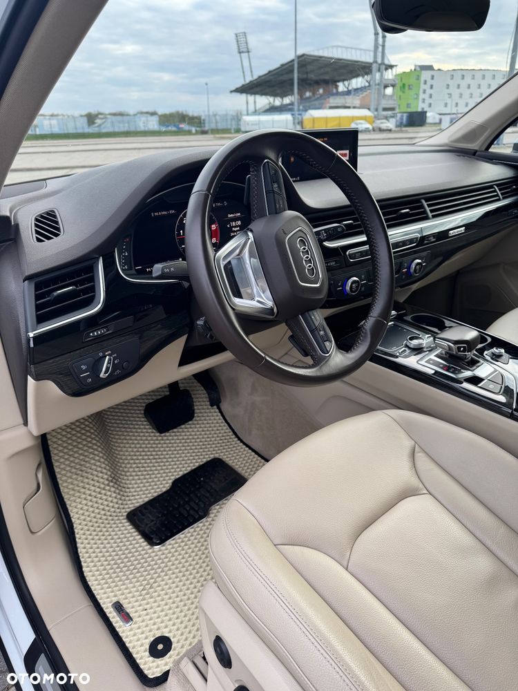 Audi Q7 3.0 TFSI Quattro Tiptronic - 9