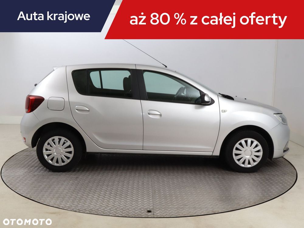 Dacia Sandero - 8