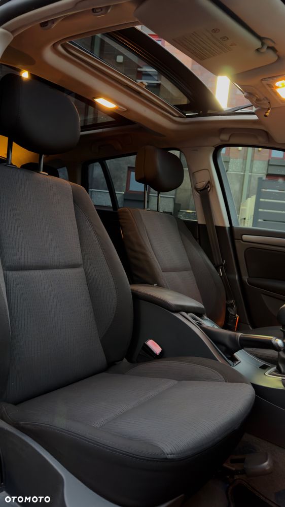 Renault Laguna 2.0 DCi FAP Expression - 29