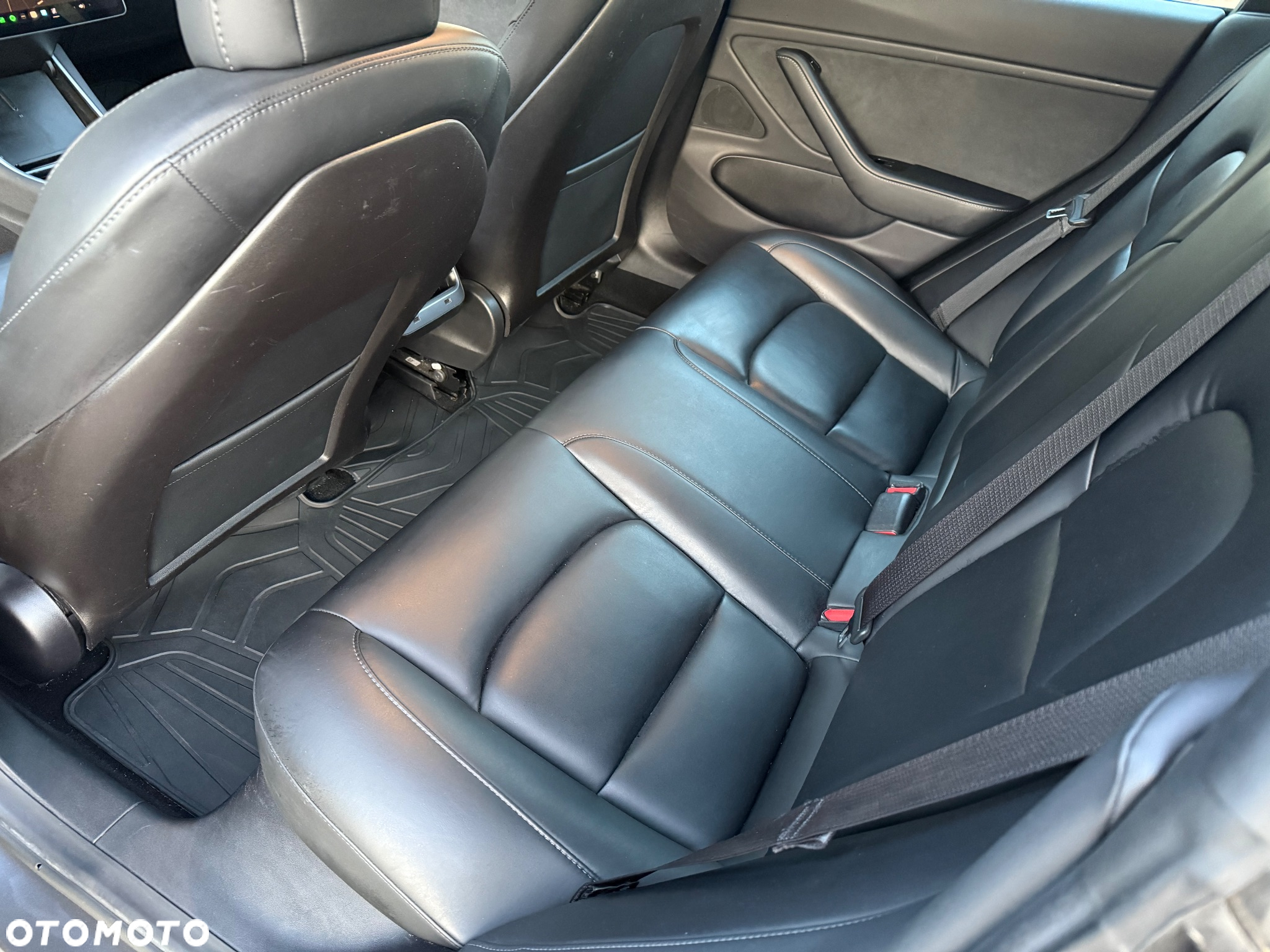 Tesla Model 3 Allradantrieb Dual Motor - 32