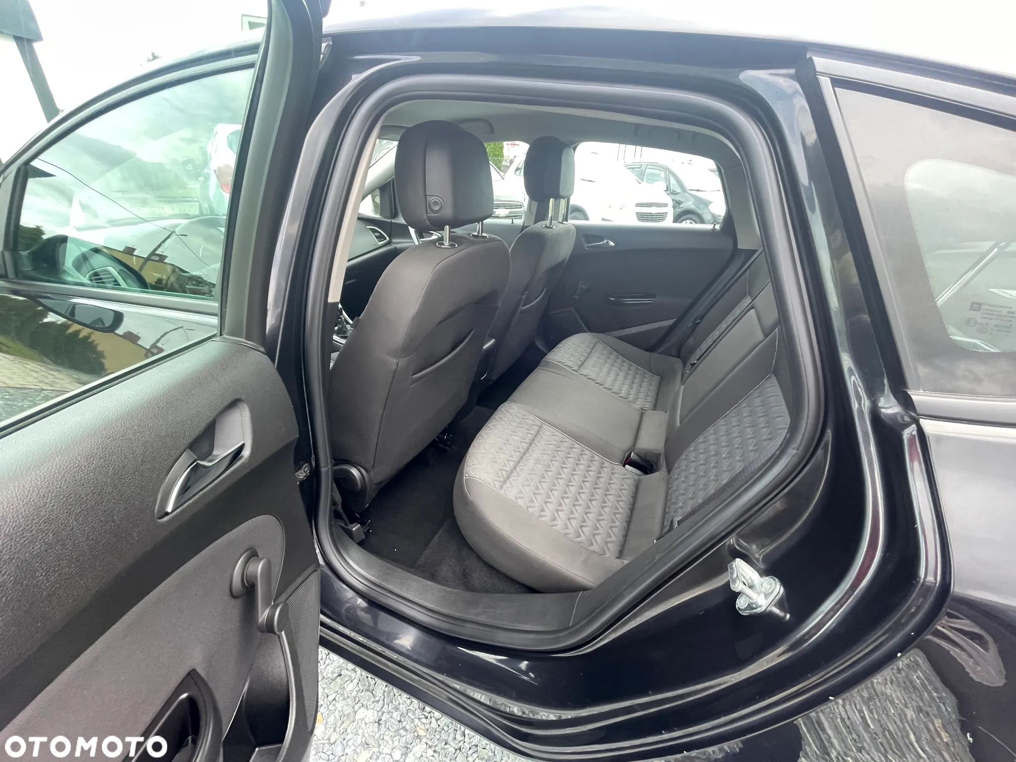 Opel Astra - 16