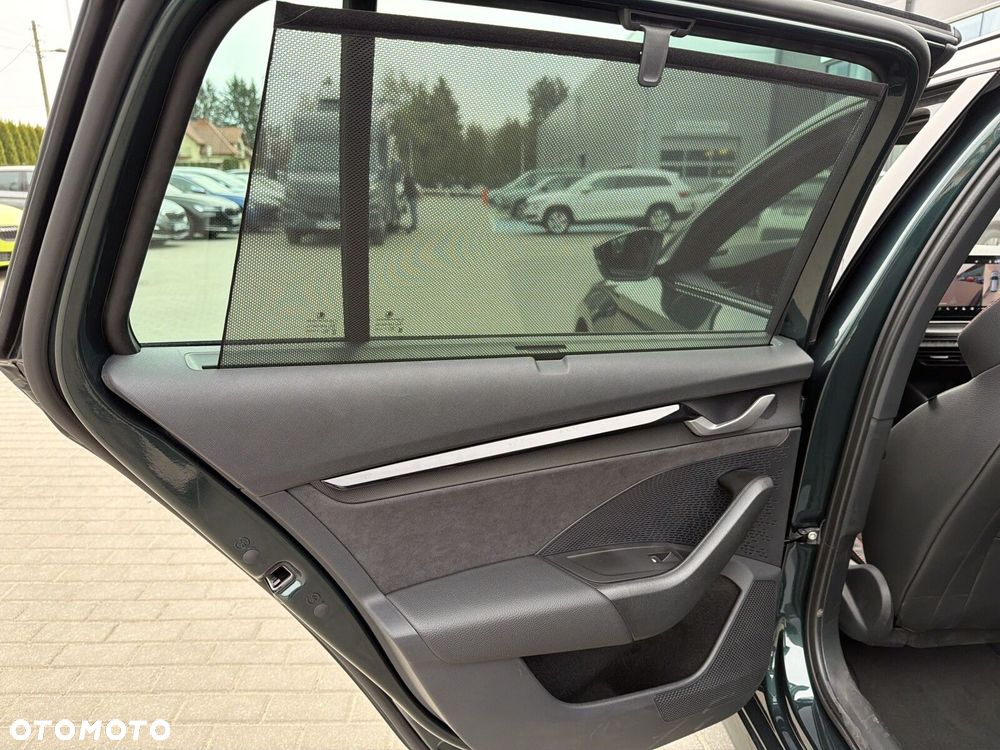 Skoda Octavia 2.0 TSI RS DSG - 25