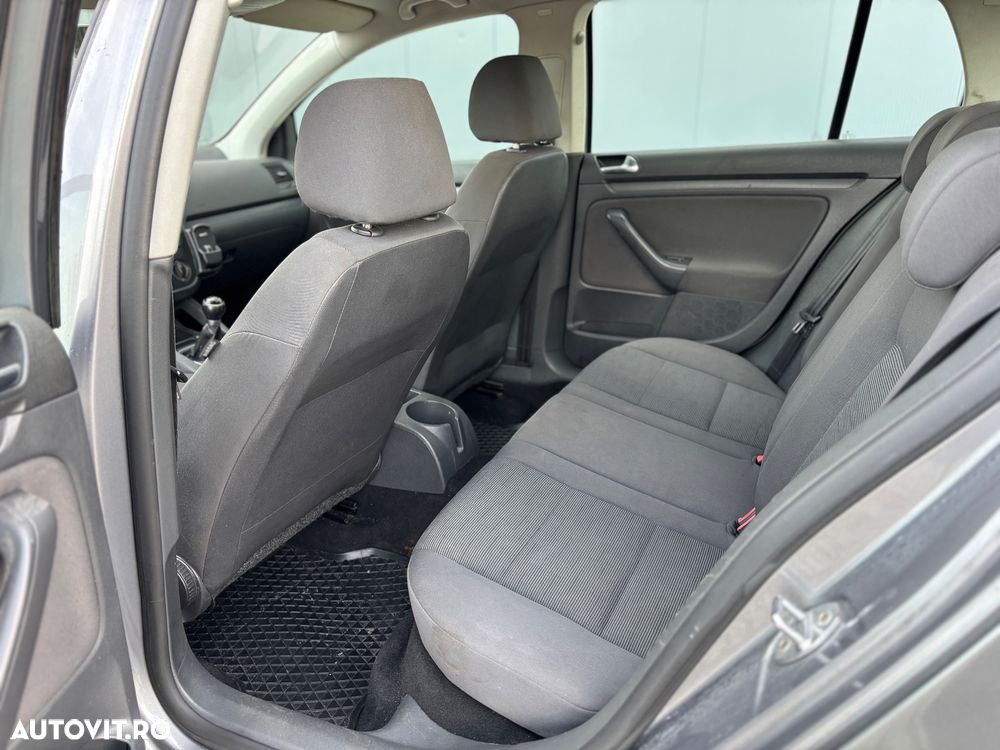 Volkswagen Golf 1.9 TDI Sportline - 9