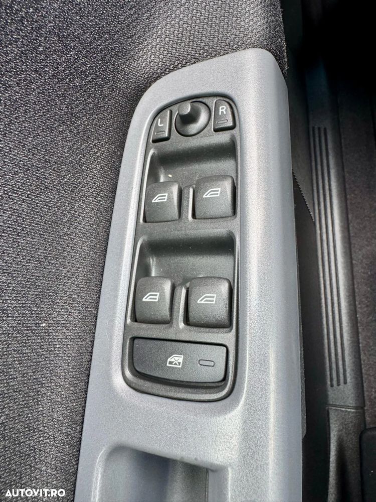 Volvo V50 DPF DRIVe Business Pro Edition - 32