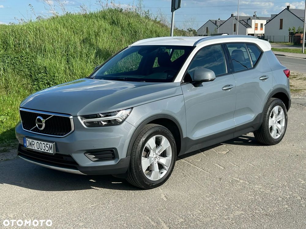 Volvo XC 40 T3 Momentum Pro - 2