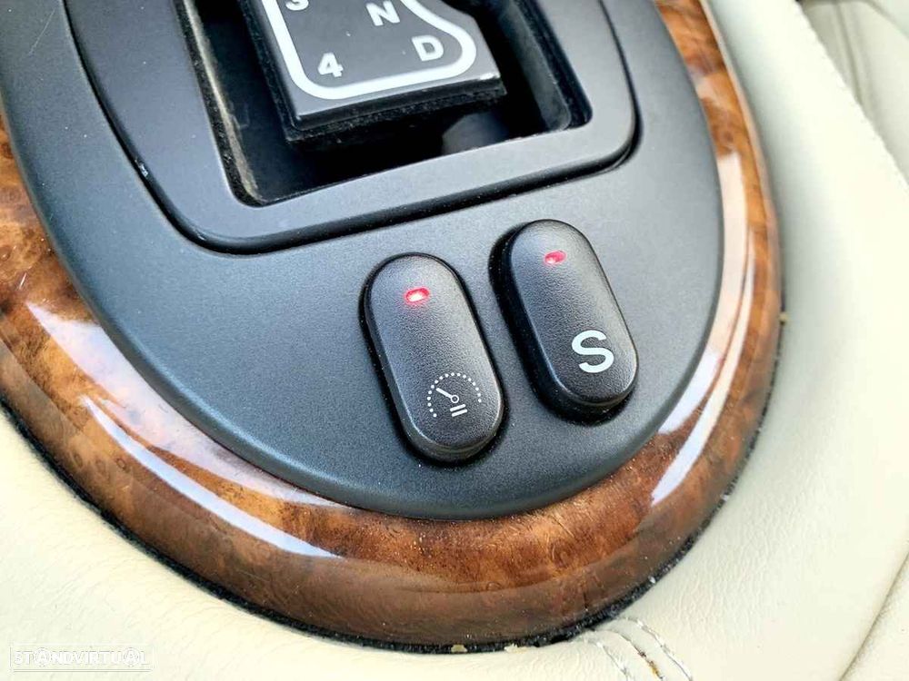 Jaguar XK XK8 4.0 Convertible Classic - 22