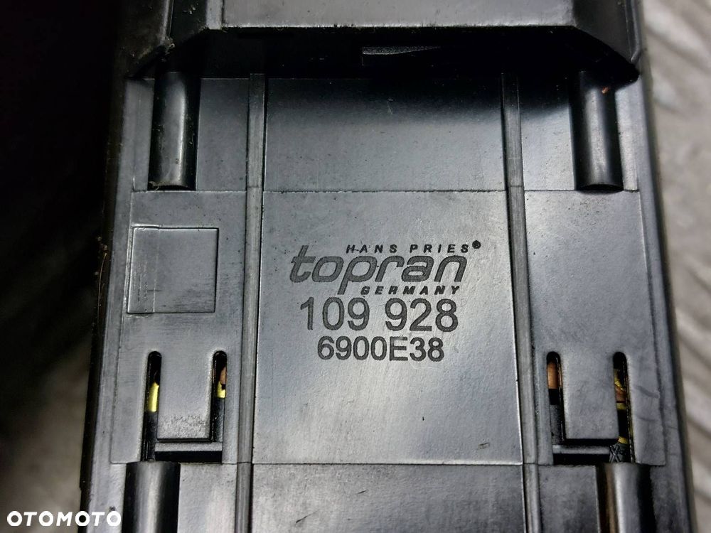 PRZEŁĄCZNIK ŚWIATEŁ AUDI A4 B6 - 3