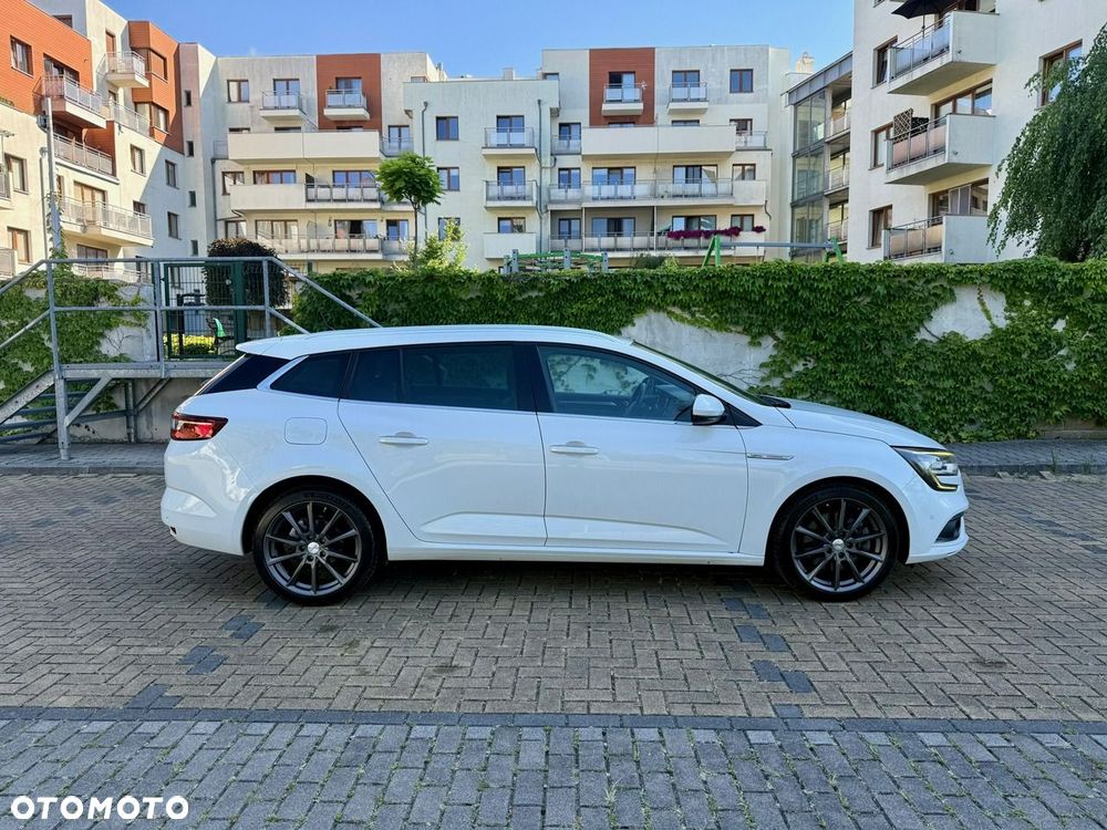 Renault Megane ENERGY TCe 165 EDC BOSE EDITION - 4