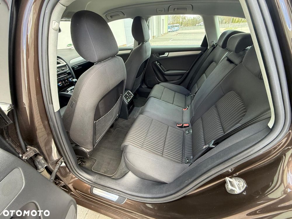 Audi A4 Avant 2.0 TDI DPF Ambiente - 13