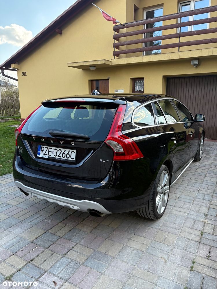Volvo V60 2.0T - 9