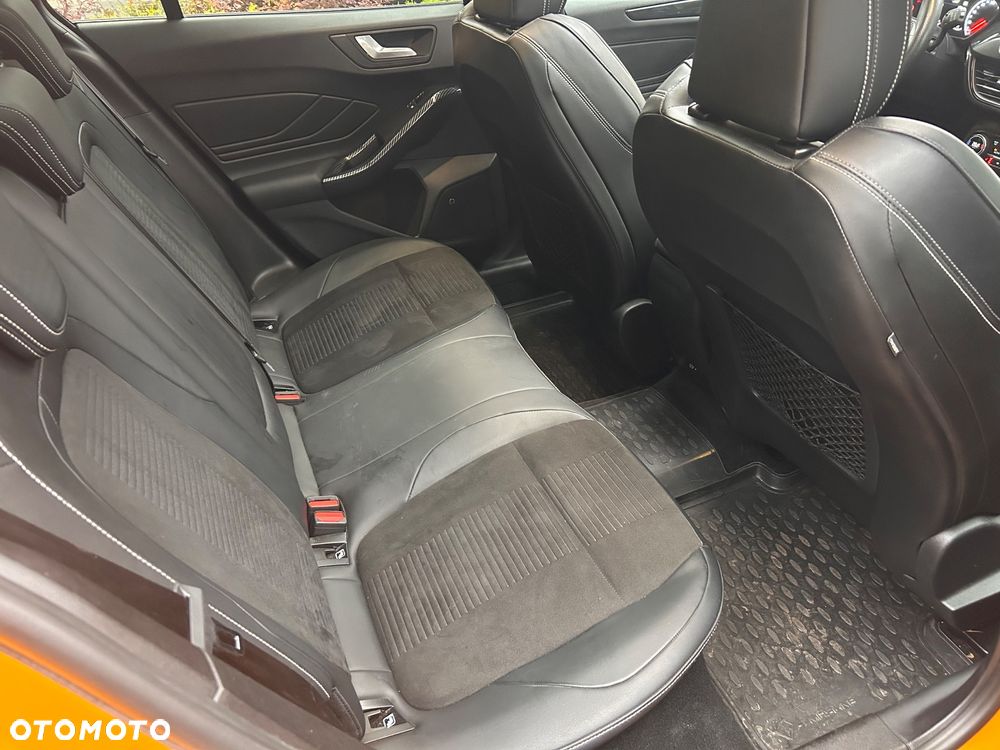 Ford Focus 2.0 EcoBlue ST - 22