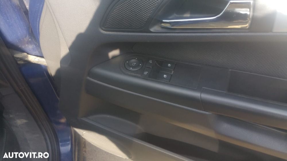 Dezmembrari  Opel ZAFIRA B  2005  > 0000 1.9 CDTI Motorina - 3