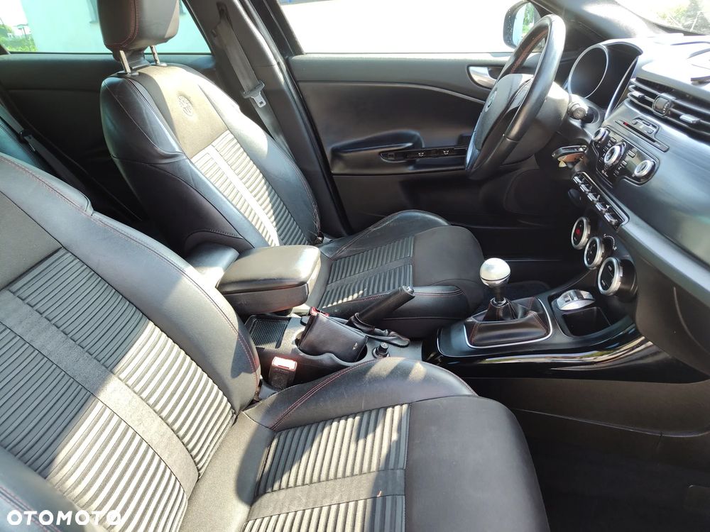 Alfa Romeo Giulietta 1.6 JTDM 16V Sport - 10