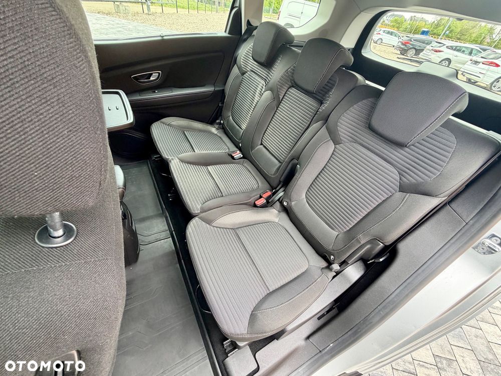 Renault Grand Scenic BLUE dCi 120 BUSINESS EDITION - 31