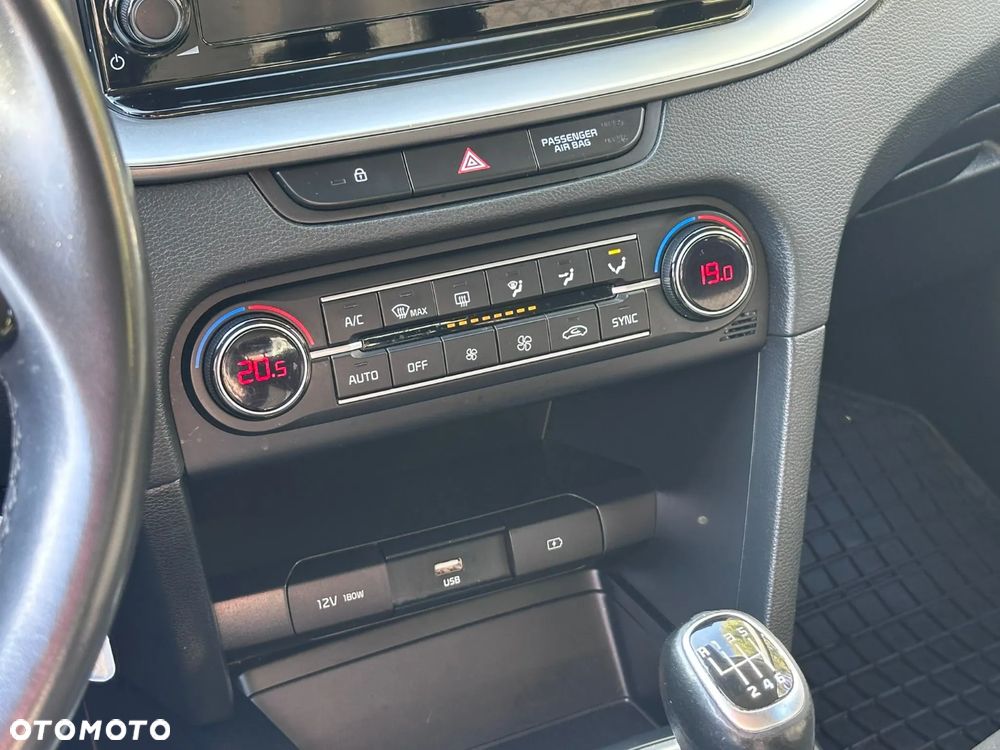 Kia Ceed 1.0 T-GDI M - 21