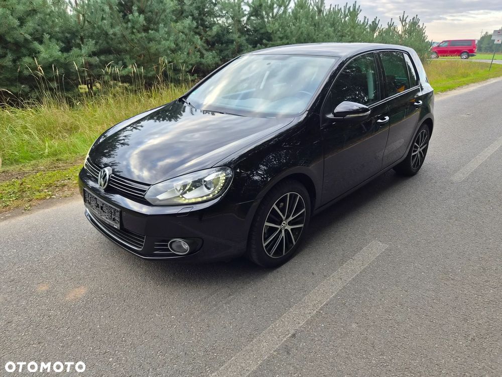Volkswagen Golf 2.0 TDI Highline DSG - 2