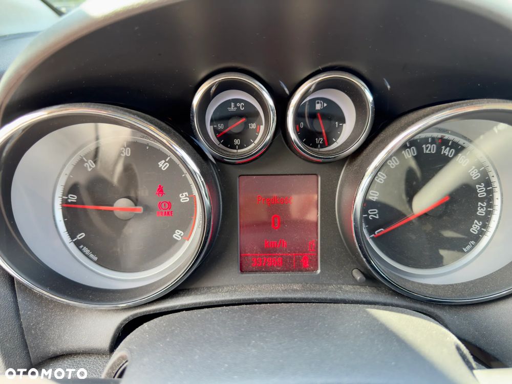 Opel Astra 1.7 CDTI DPF Cosmo - 12