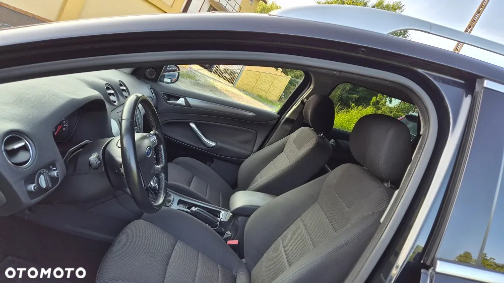 Ford Mondeo 2.0 TDCi Titanium - 12