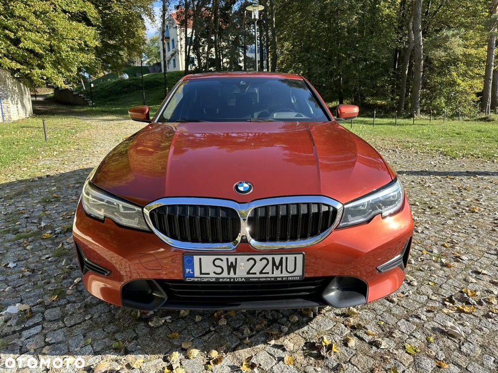 BMW Seria 3 330i Sport Line - 4