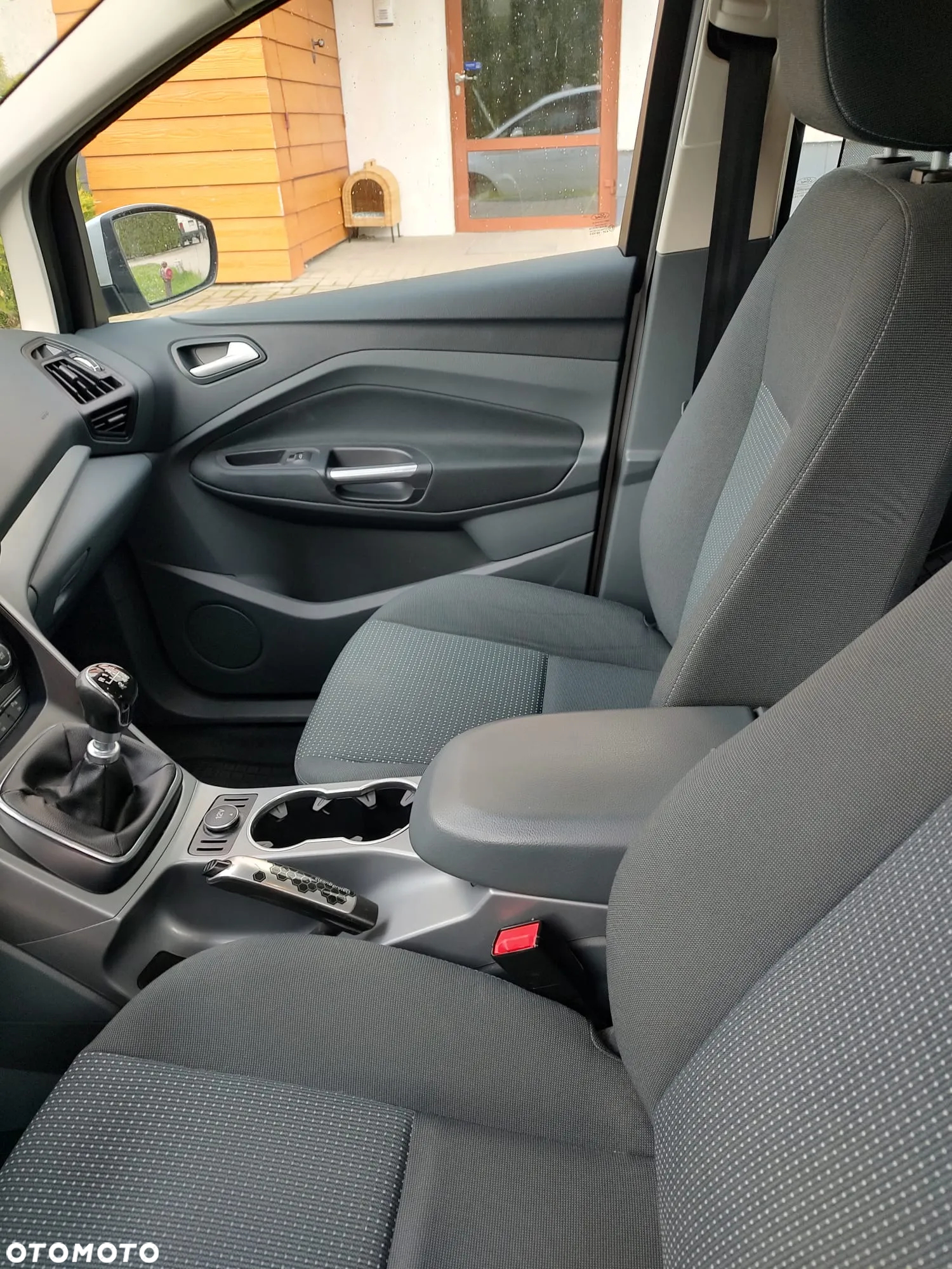 Ford C-MAX 2.0 TDCi Edition - 6
