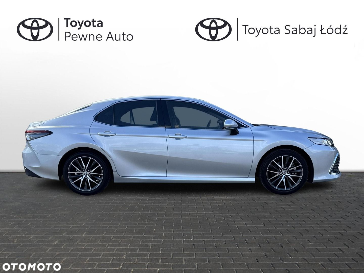Toyota Camry 2.5 Hybrid Executive CVT - 6
