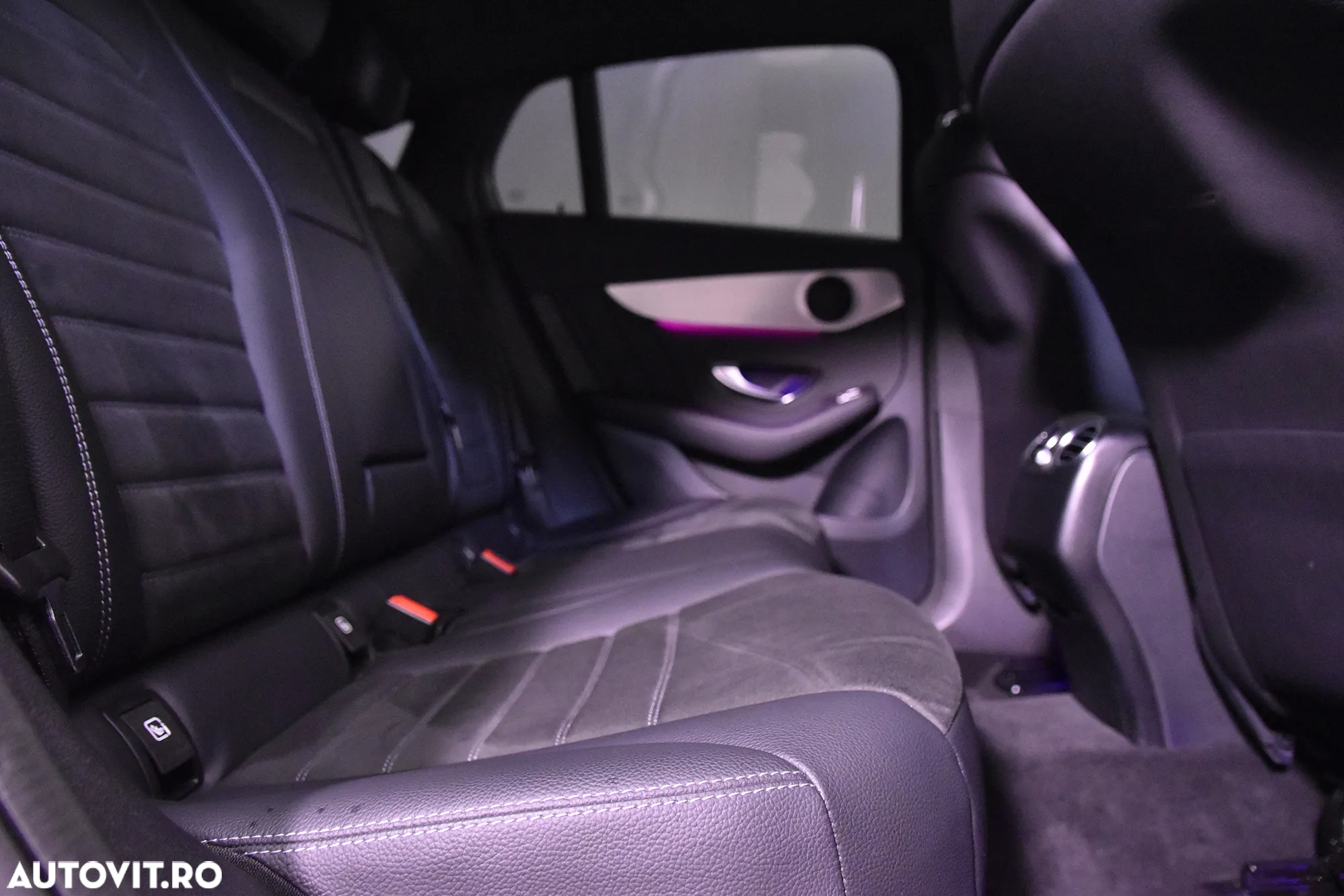 Mercedes-Benz GLC Coupe 400 d 4Matic 9G-TRONIC AMG Line - 12