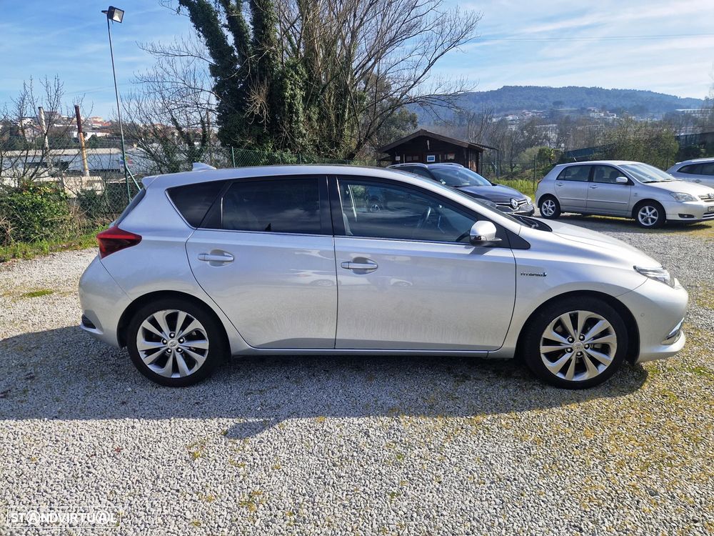 Toyota Auris 1.8 HSD Exclusive - 3