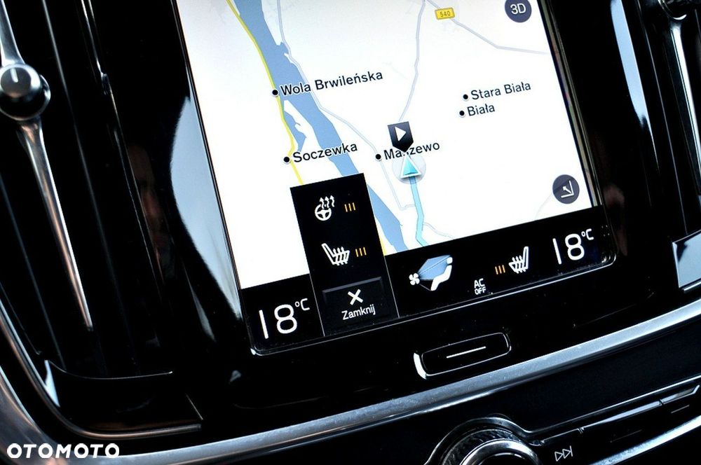 Volvo V90 D3 Momentum Pro - 32