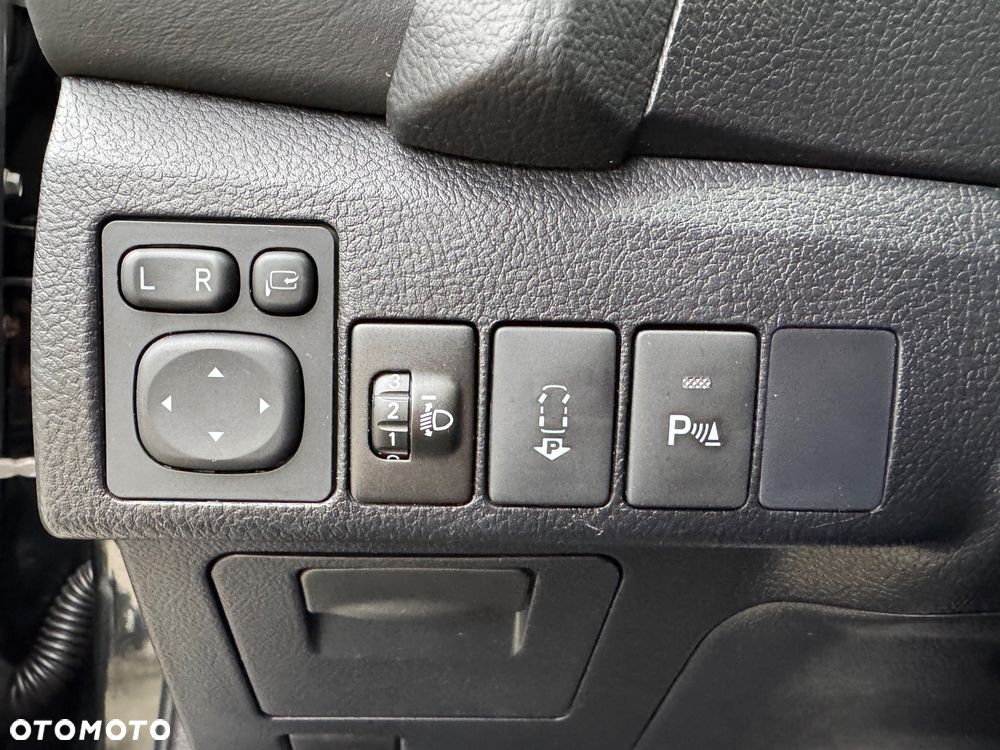 Toyota Auris 1.8 HSD Luna - 15
