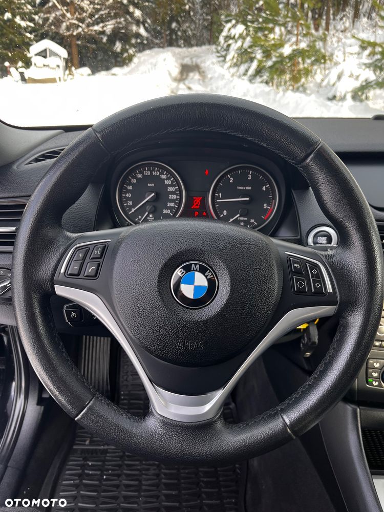 BMW X1 xDrive18d Sport Line - 25