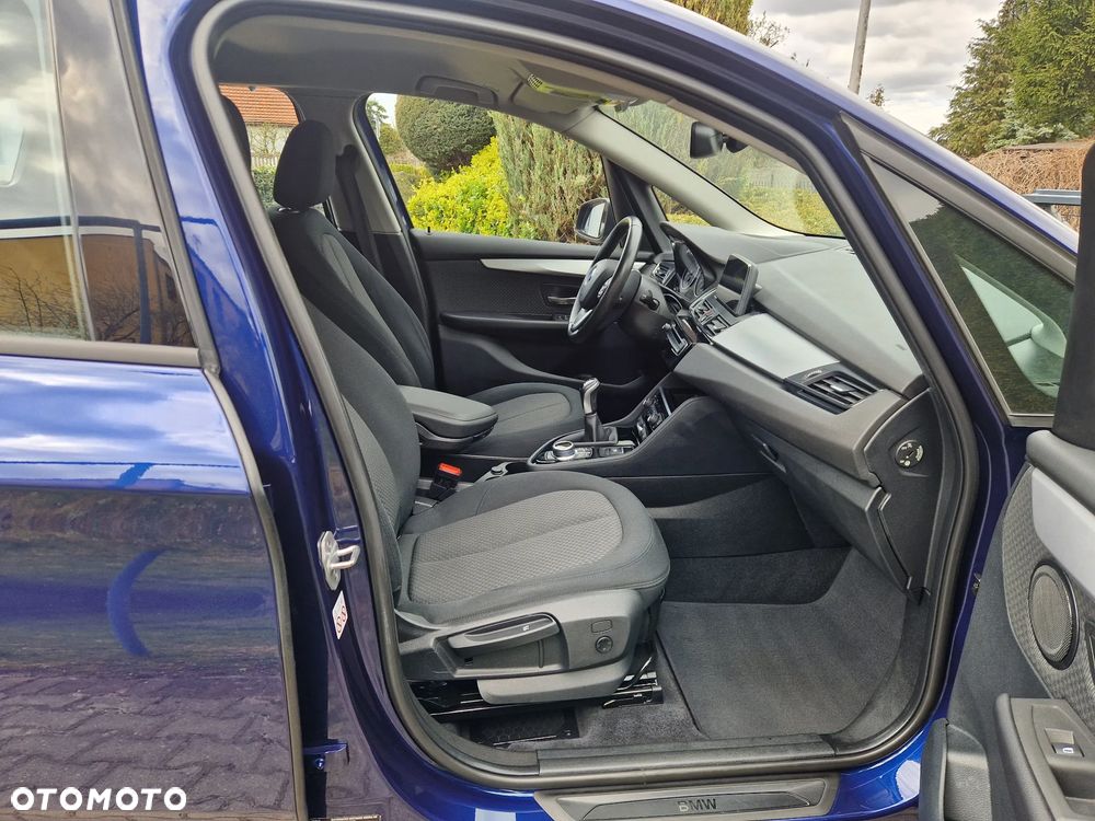BMW Seria 2 218i - 24