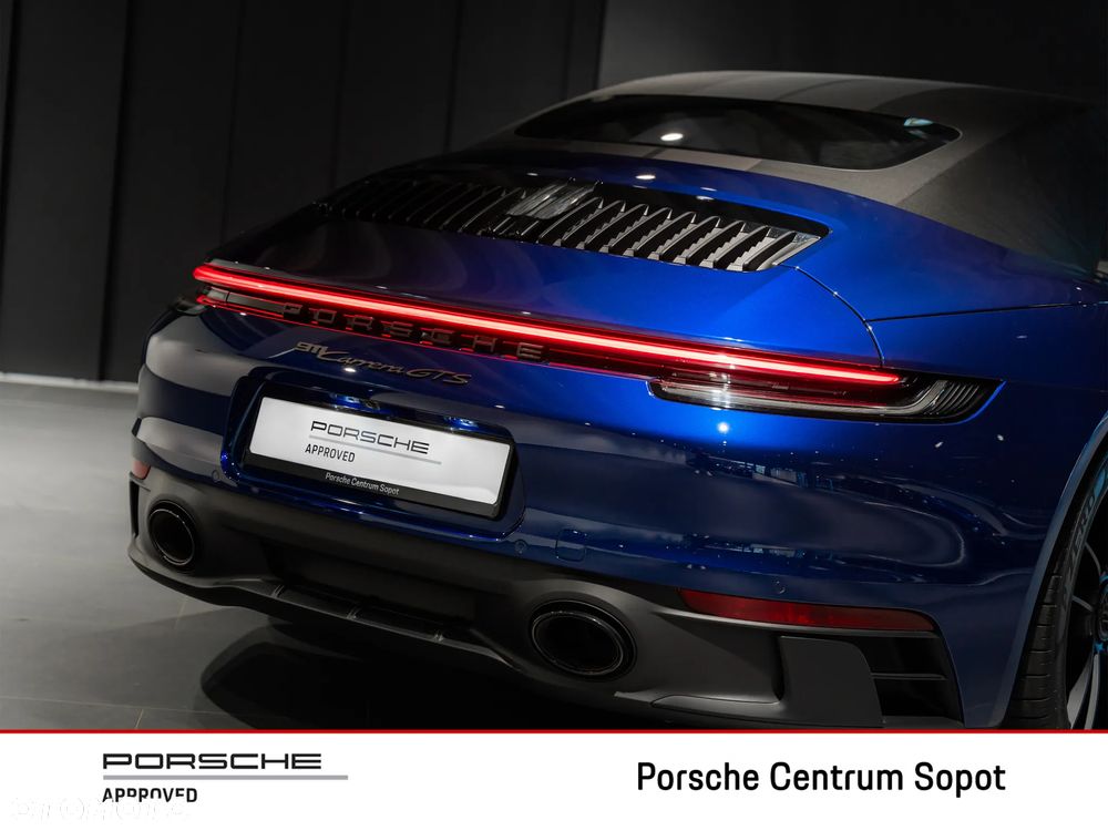 Porsche 911 Carrera GTS Cabrio - 17