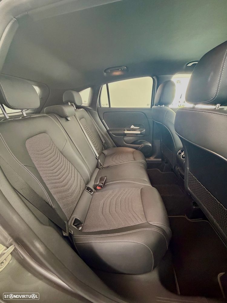 Mercedes-Benz GLA 180 d Progressive - 19